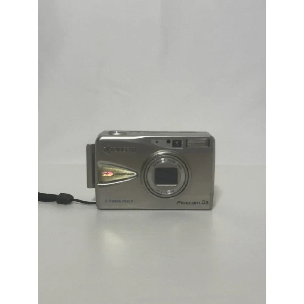 vintage Kyocera Finecam S3 digital camera untested